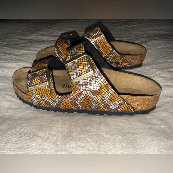 Birkenstock Arizona Gizeh Shiny Snake Animal Print Python Sandals - Picture 8 of 13
